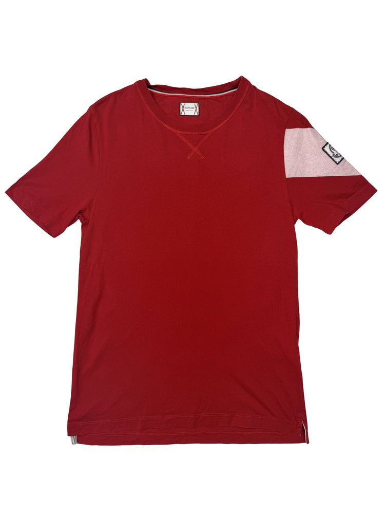 Moncler Gamme Bleu Badge T-Shirt - Red (734777031)
