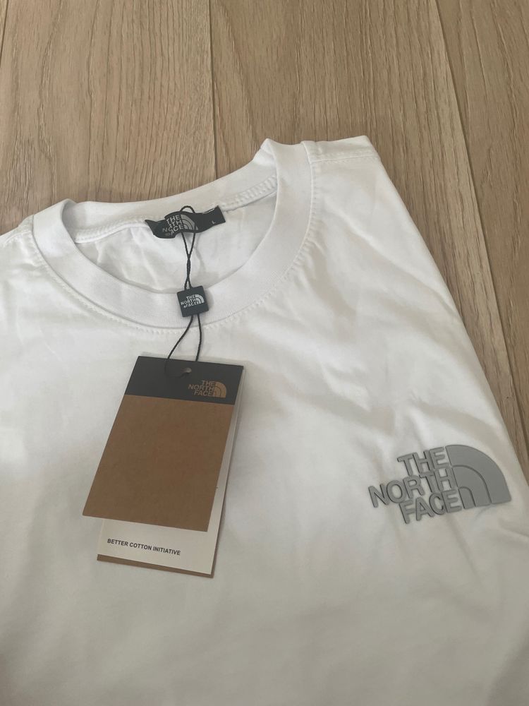The North Face White T-Shirt large image 2