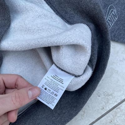 Nike sweatshirt 7