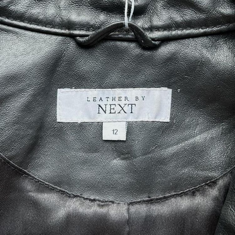 Black real leather zip up moto style jacket with silver hardware and buckle details imagen 5