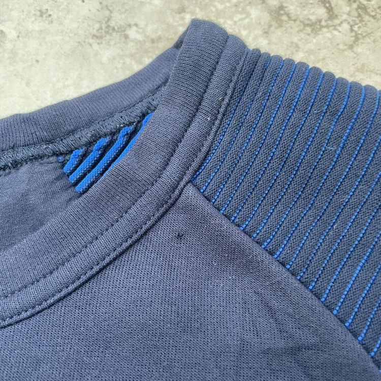 Nike sweatshirt image 6