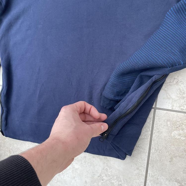 Nike sweatshirt image 7