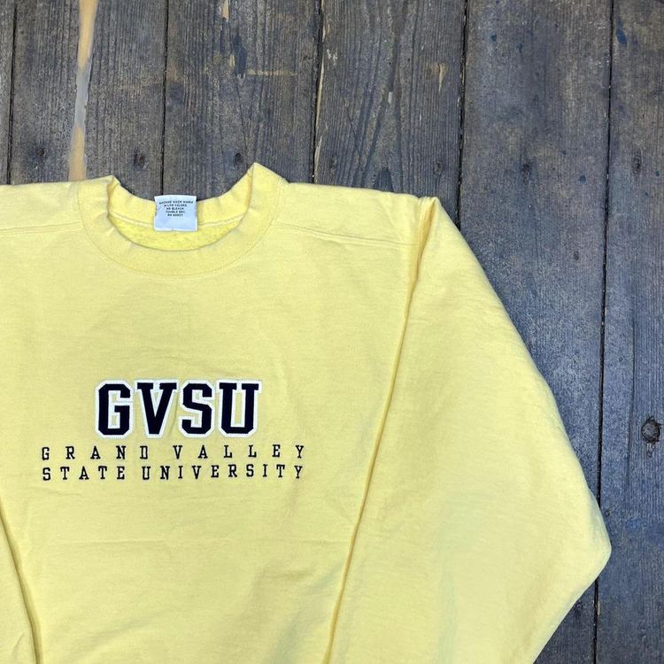 Cotton Exchange Sweatshirt 90s USA GVSU University Jumper, Yellow Mens Small image 2