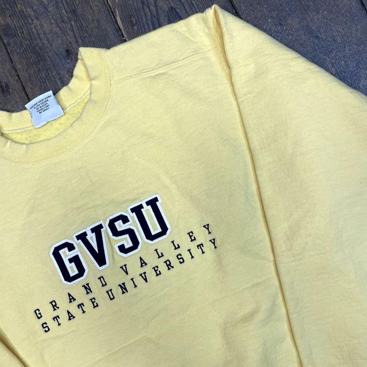 Cotton Exchange Sweatshirt 90s USA GVSU University Jumper, Yellow Mens Small image 4