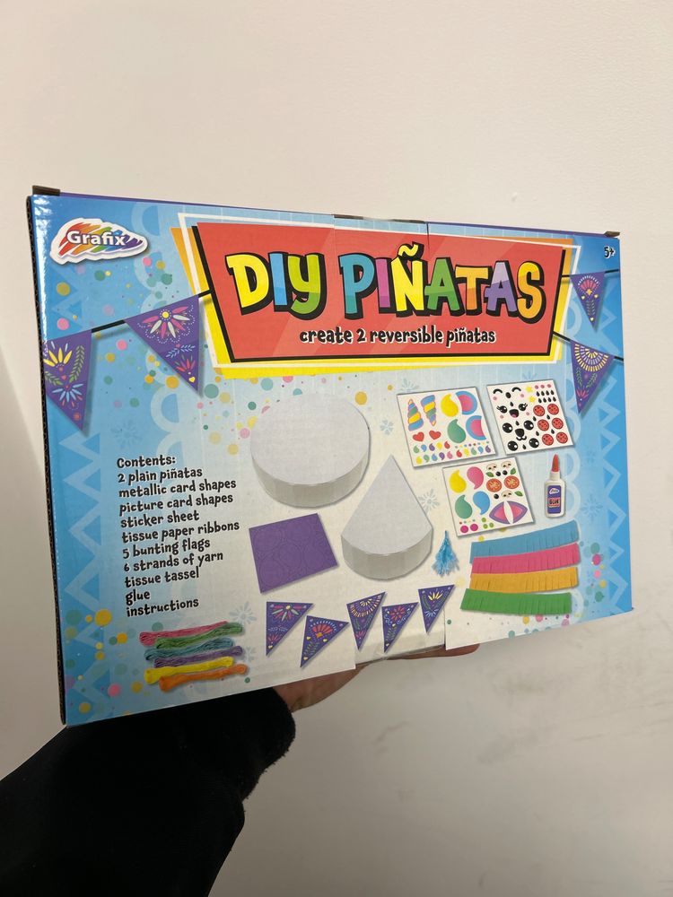 Grafix Diy Piñatas Craft Kit 2