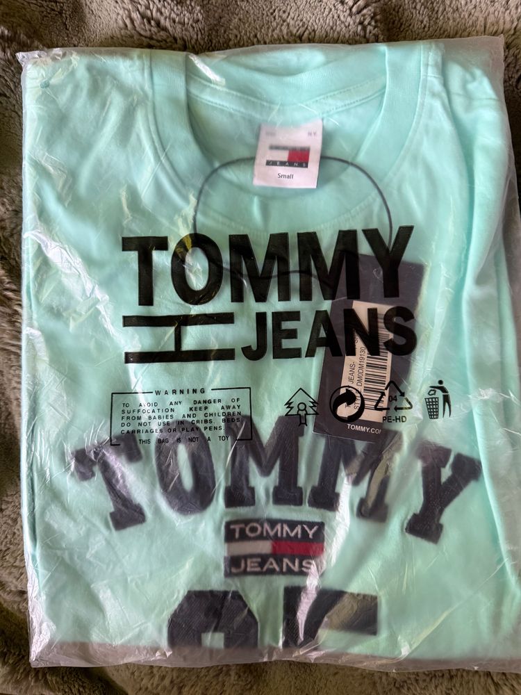 Tommy Jeans Light Green T-Shirt image 2