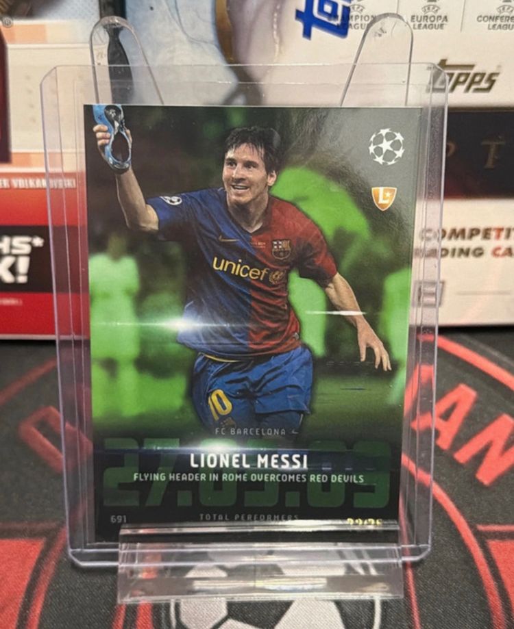 Topps total football Leo Messi /75 green