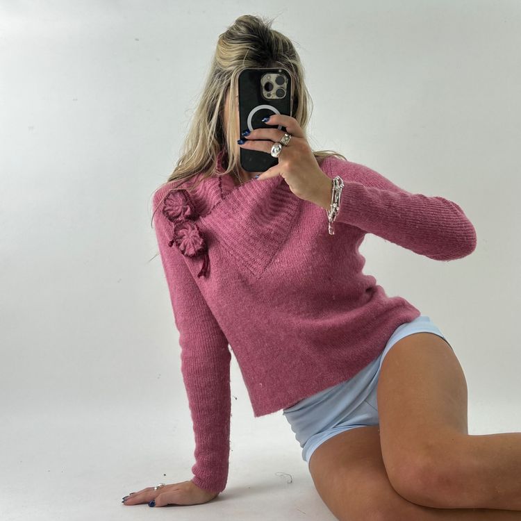 Vintage  Pink Knitted Sweater