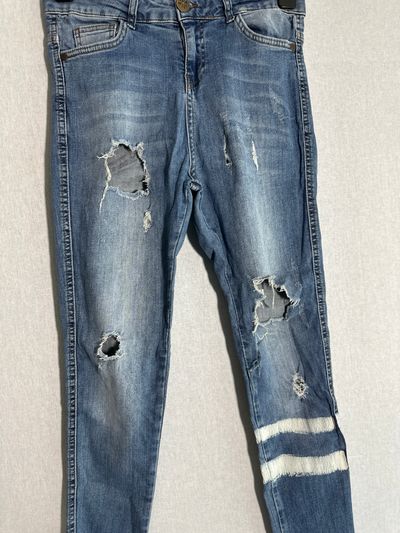 Bee Inspired Ripped Jeans Blue