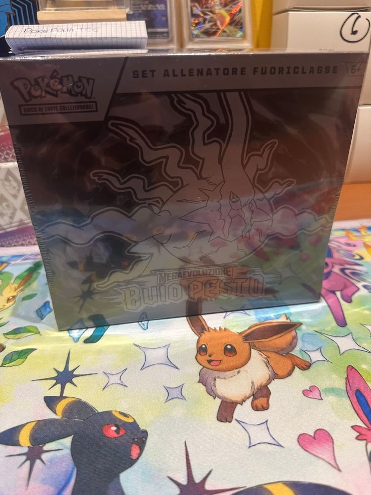 Pokémon Megaevoluzione Buio Pesto Set Allenatore Fuoriclasse