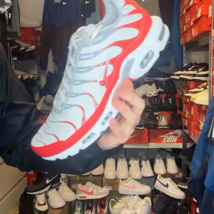 Nike NIKE AIR MAX PLUS TN UK 8 9.5 10  product image