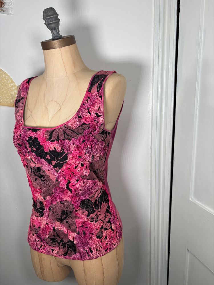 Y2K  Pink Floral Textured Tank Top image 3