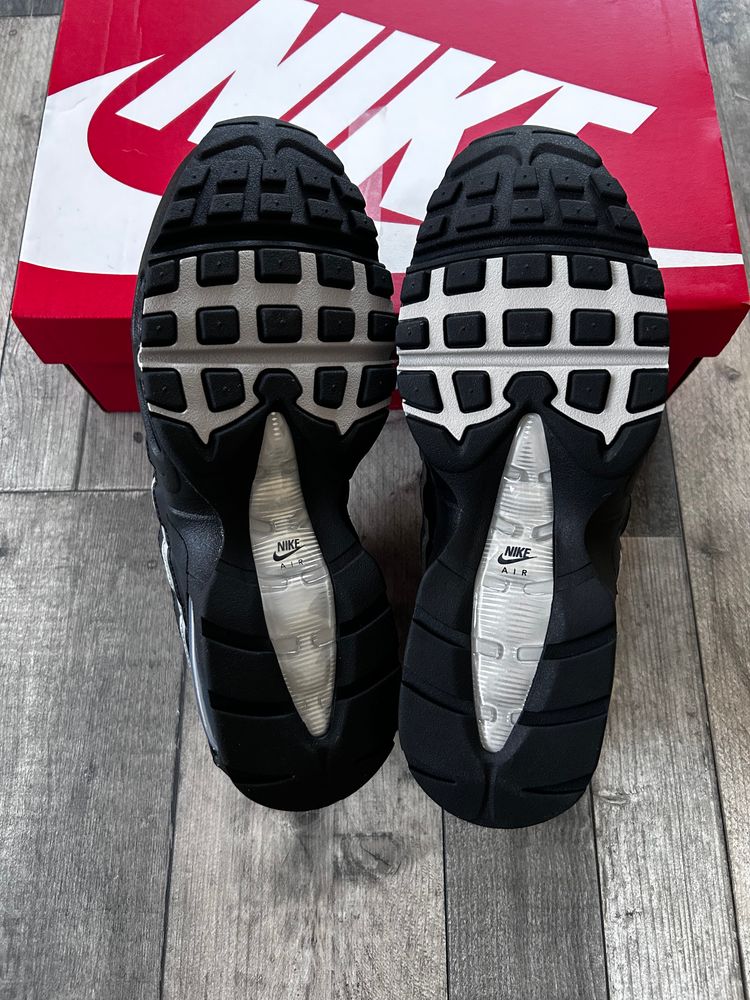 Nike Air Max 95 OG Big Bubble Black Metallic - IB1667-003 - UK 8  8