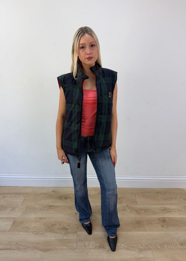 medium tommy hilfiger reversible puffer gilet imagen 6