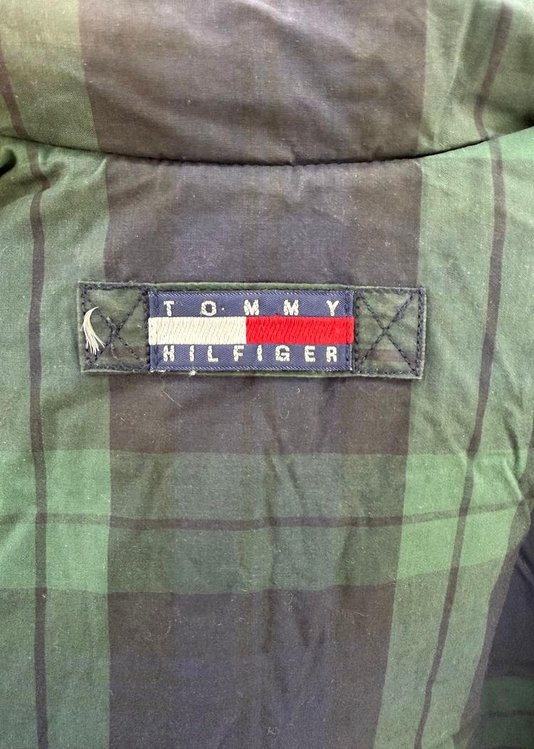medium tommy hilfiger reversible puffer gilet imagen 7