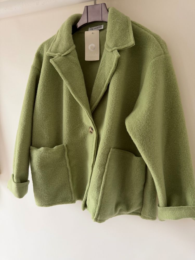 Other Zielona kurtka Zakiet Wiosenny z kieszeniami Green Fleece Jacket product image