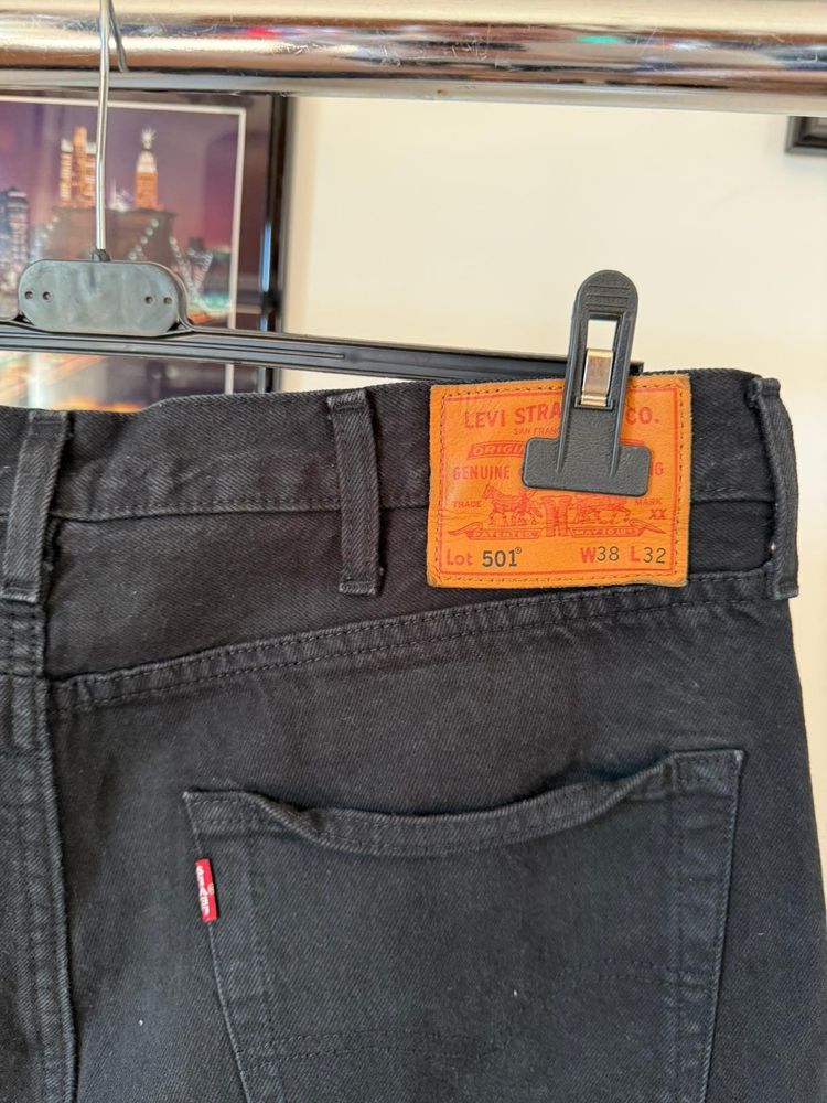 Levi'S Black Jeans
