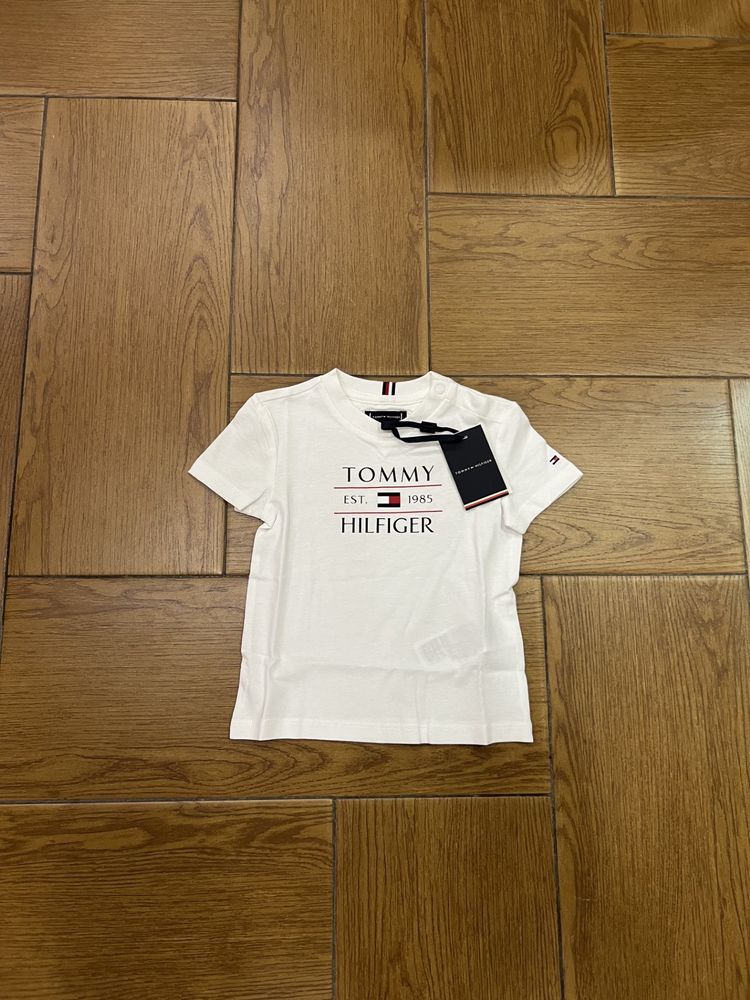 T-shirt manica corta Tommy Hilfiger per bambino taglia 18 Mesi