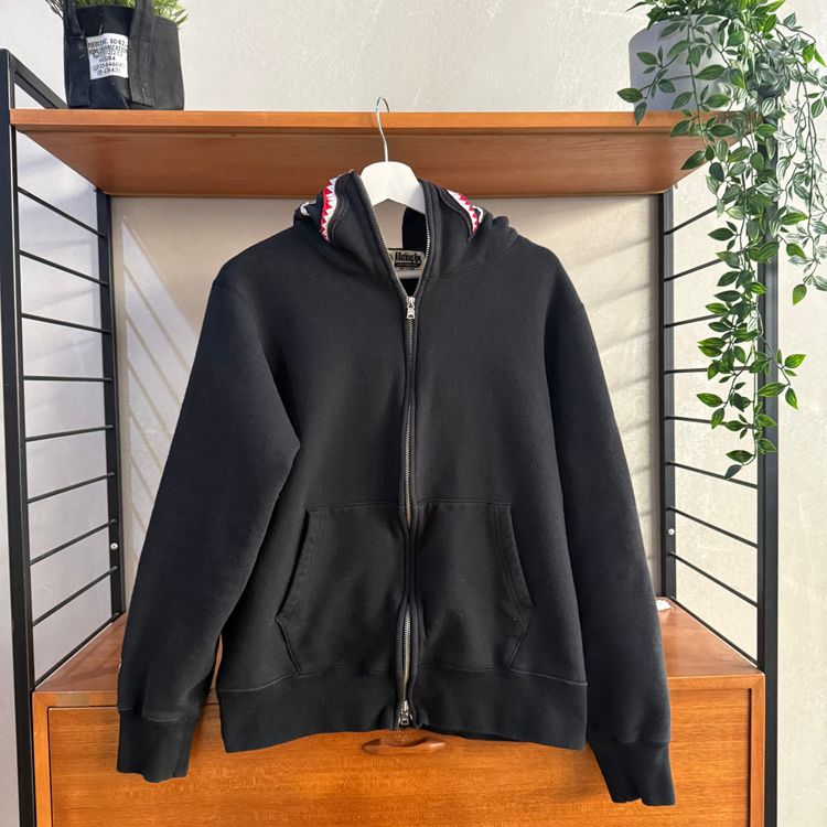 Bape Full Zip Shark Hoodie| Black | Large  P2P 21 image 1