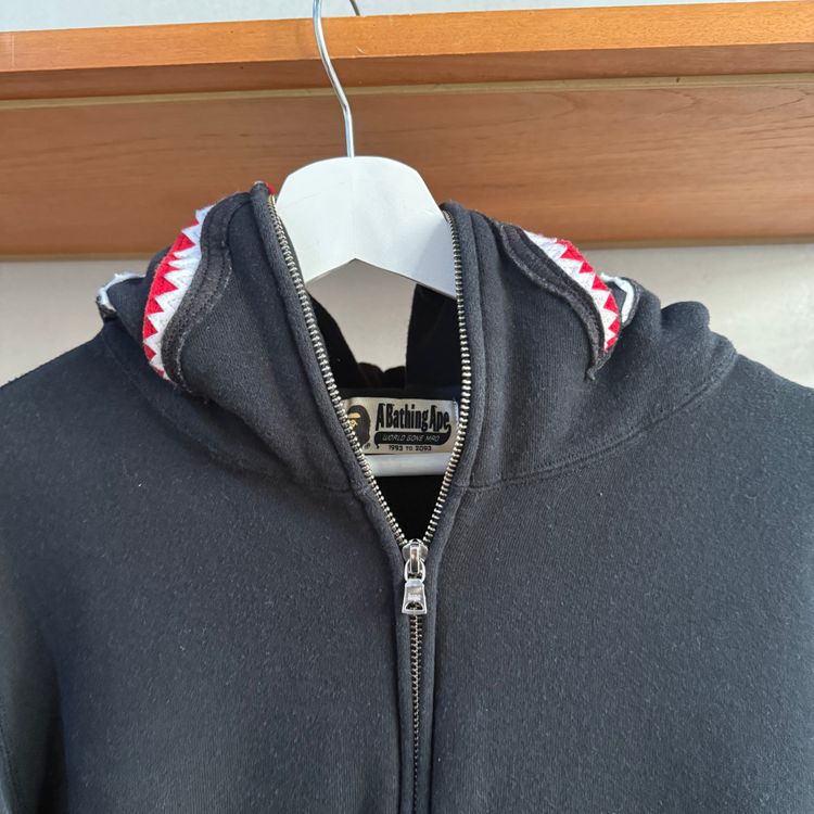 Bape Full Zip Shark Hoodie| Black | Large  P2P 21 image 7