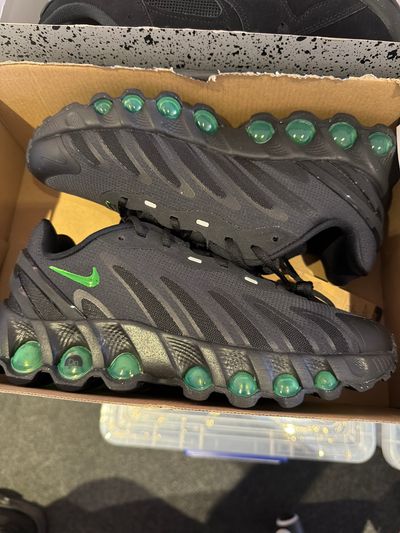 Nike Black DN8 With Green Sole Pods