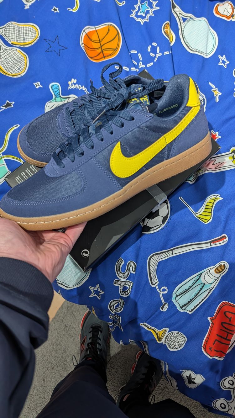 Nike Field Generals - rare colour way - mens size 9