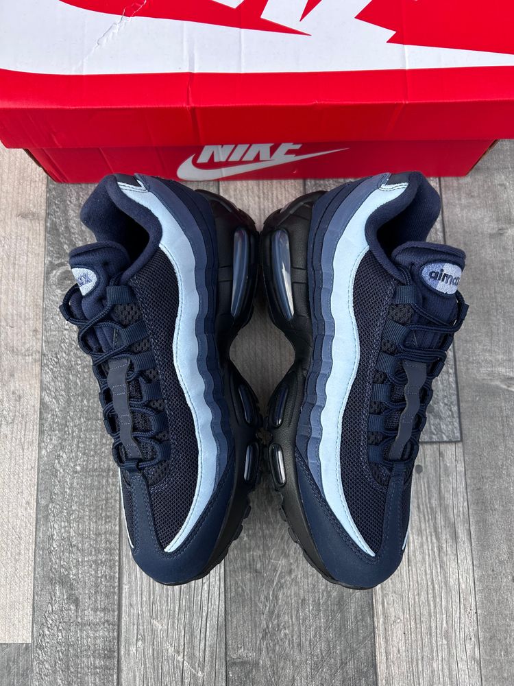 Immagine di Nike Air Max 95 OG BIG BUBBLE Trainers - ‘Obsidian Two Tone Blue’ - Size UK 6  6