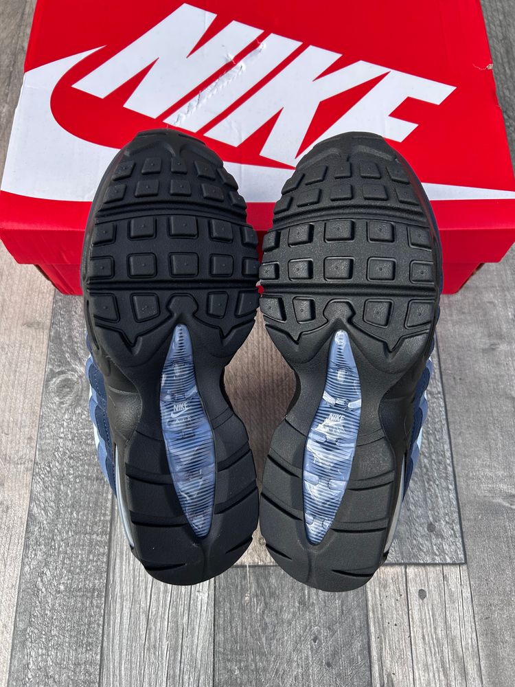 Immagine di Nike Air Max 95 OG BIG BUBBLE Trainers - ‘Obsidian Two Tone Blue’ - Size UK 6  8