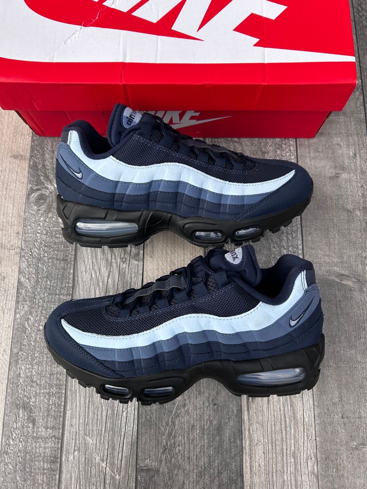 Immagine di Nike Air Max 95 OG BIG BUBBLE Trainers - ‘Obsidian Two Tone Blue’ - Size UK 6  4