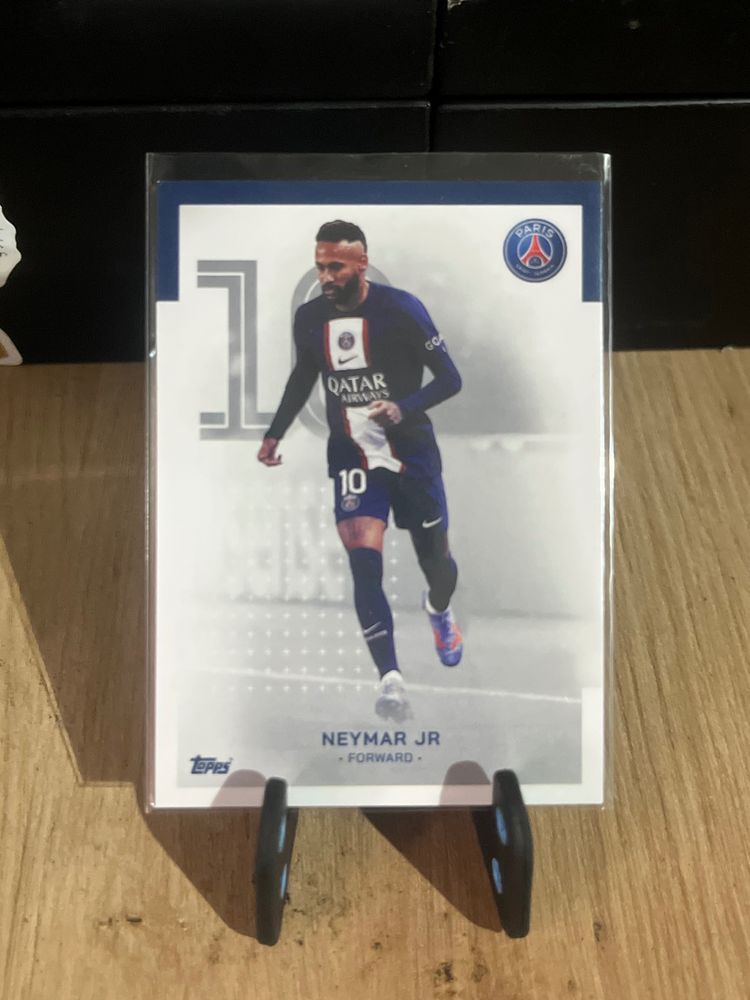 Neymar Base team seat Paris Saint-Germain Football Trading Card