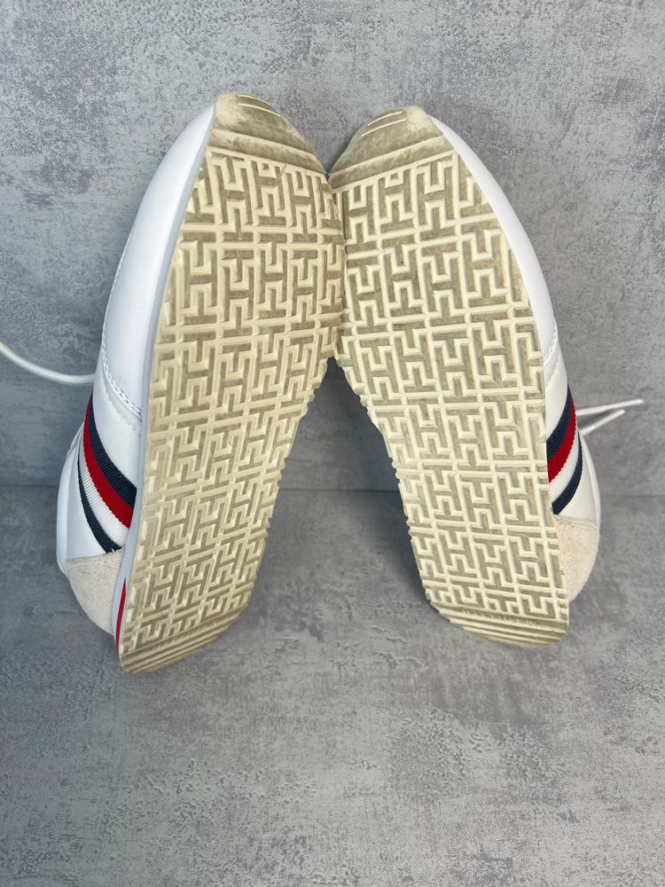 Tommy Hilfiger Sneakersy 37EU image 7