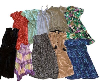 30 x VINTAGE SUMMER DRESSES WOMENS GRADE A 3