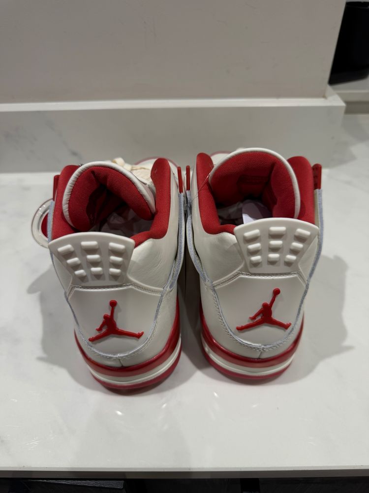 Air Jordan 4 Retro Sneakers 2