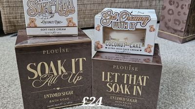 Plouise Untamed Sugar Bath Soak And Bath Salts With Coconut Cake Soft Face Cream