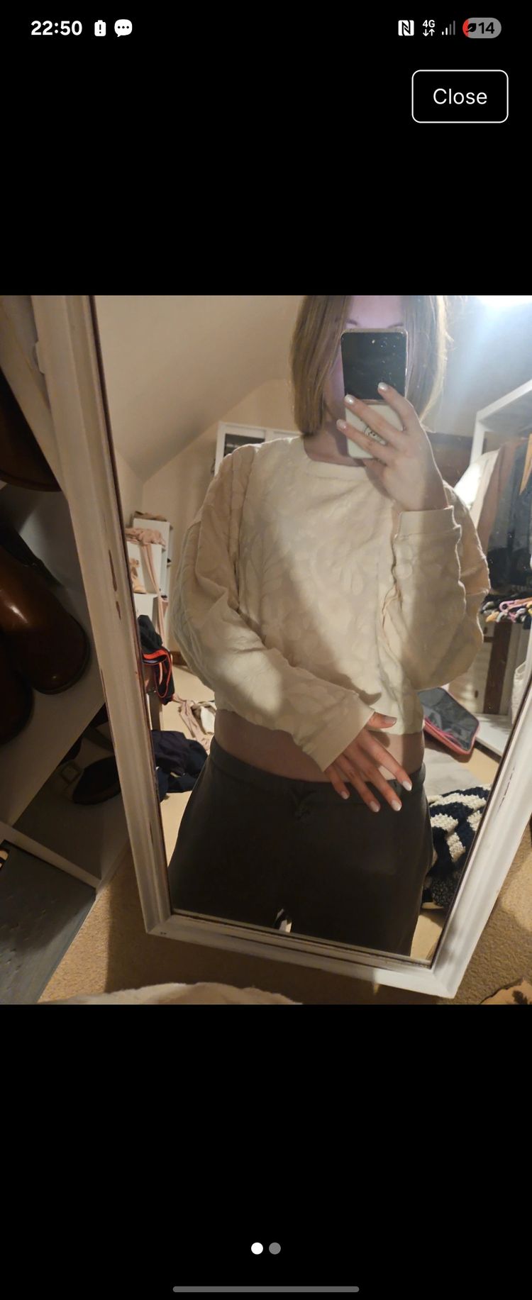 Beige Long Sleeve Top billabong. 