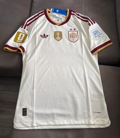 Camiseta talla M España visitante version jugador sin dorsal sin estrenar!