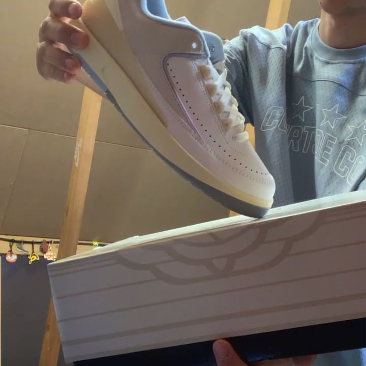 Jordan jordan 2 low look up in air size 6.5 product image