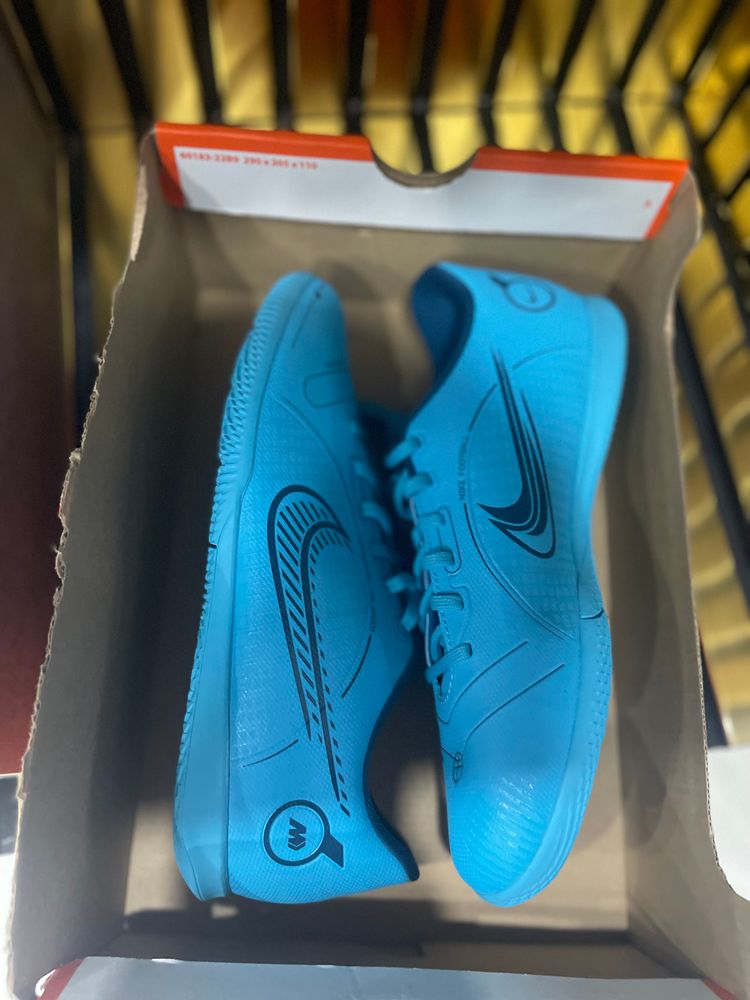 Nike Kids/men’s Nike football shoes  product image