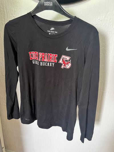 Nike Long Sleeve Girls Hockey Shirt medium
