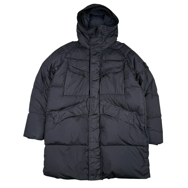 Immagine di Stone Island 2022 Black Garment Dyed Crinkle Reps R-NY Down TC Puffer - Large 1