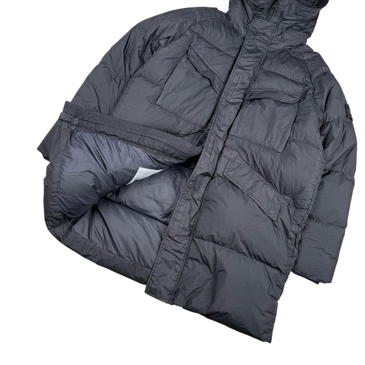 Immagine di Stone Island 2022 Black Garment Dyed Crinkle Reps R-NY Down TC Puffer - Large 4