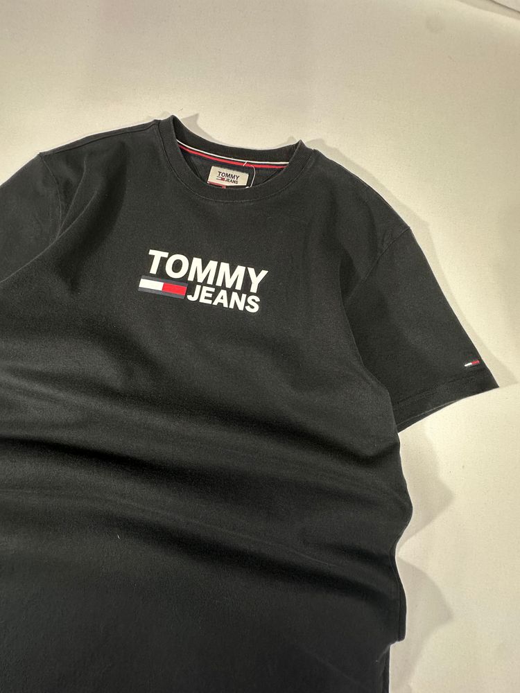 Tommy Jeans tee (M) 2