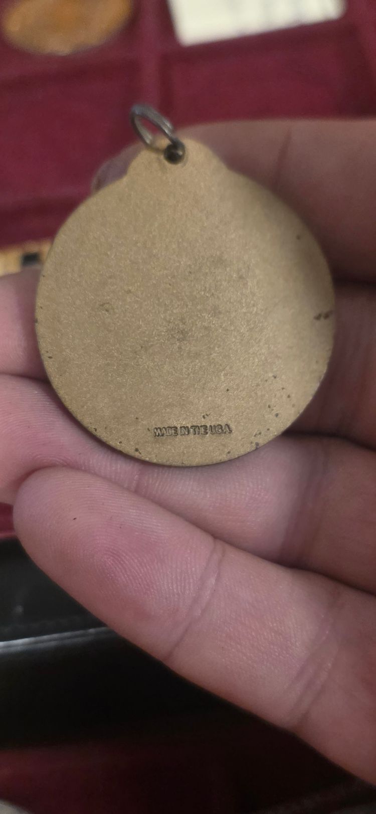 Edmonton Souvenir Medallion Pendant £4 10