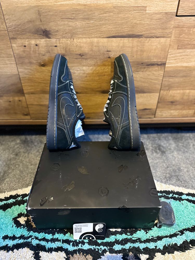 Nike Air Jordan 1 Travis Scott “Phantom-black ” U.K. 9 image 6
