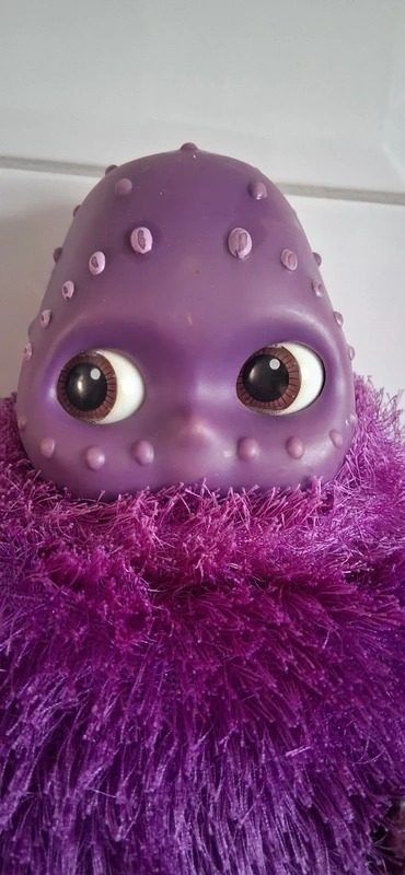 Purple Plush Toy With Large Eyes imagen 3