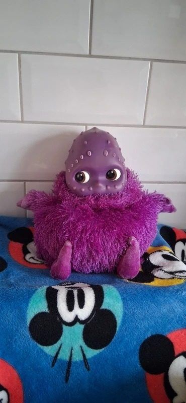 Purple Plush Toy With Large Eyes imagen 1