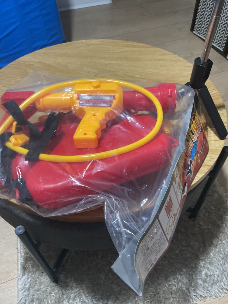 Red And Yellow Water Gun Toy Set image 1
