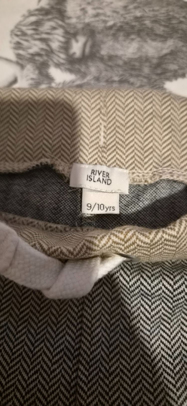 Boys river island Two-Piece Grey And Beige Tracksuit Set image 5
