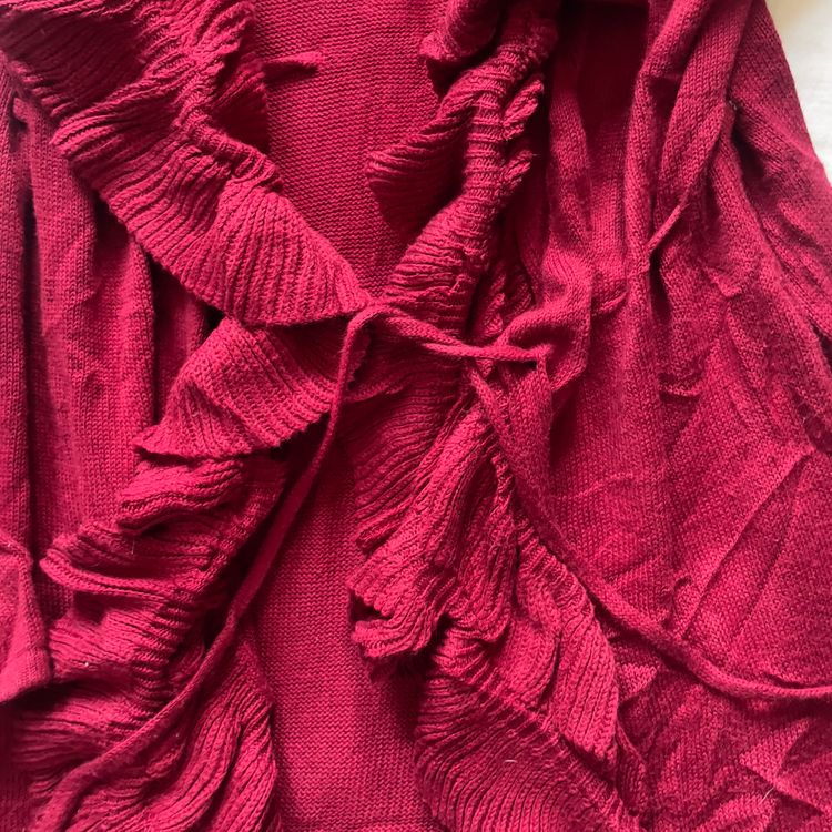 New Direction Red Ruffle Cardigan Sweater imagen 5