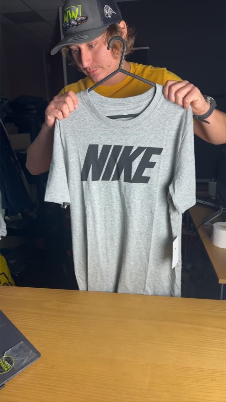 Nike Nike T-shirt GREY  product image
